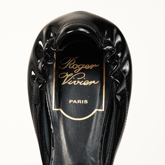Roger Vivier Chips Black Patent Leather Buckle Scrunch Flats - Picture 10 of 10